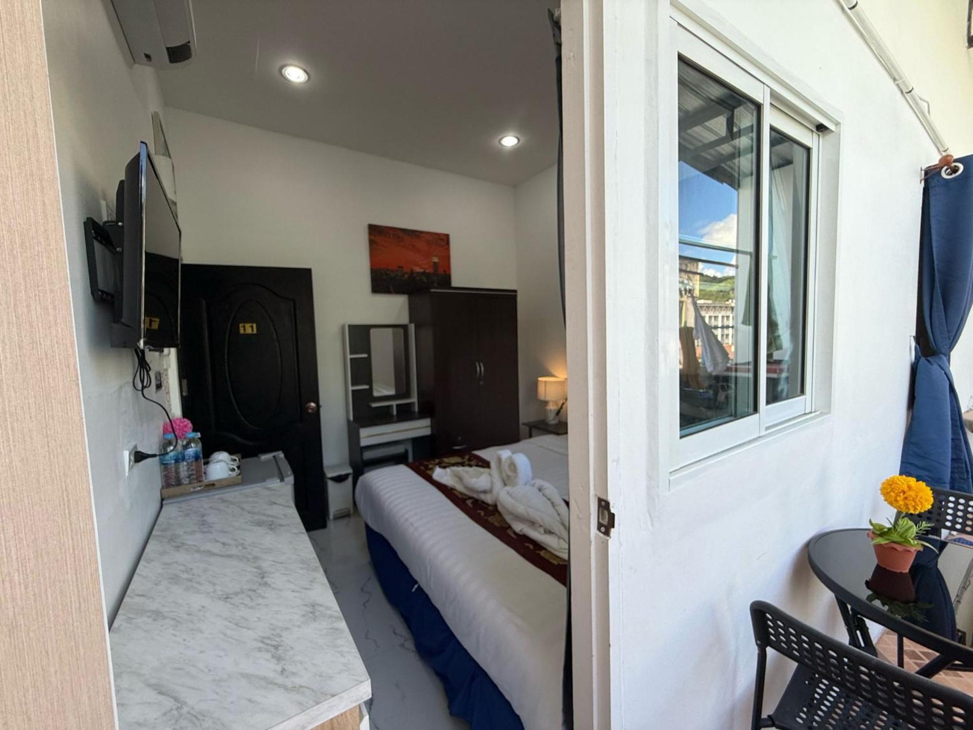 Hotel Heaven House Restro & Bar Patong Exterior foto